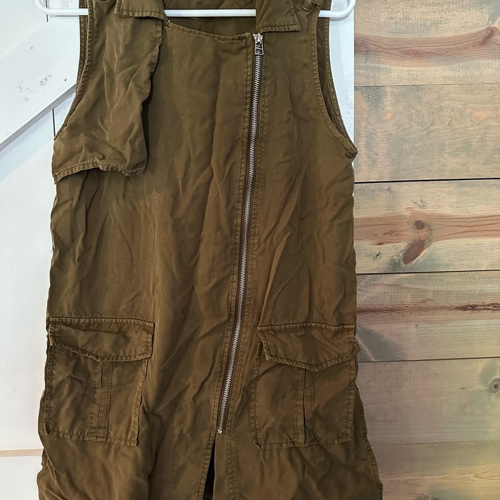 Dex Olive Green Zip-Up Vest